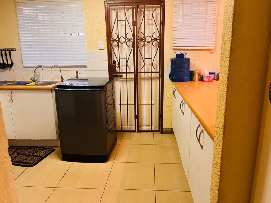 3 Bedroom Property for Sale in Tlhabane North West